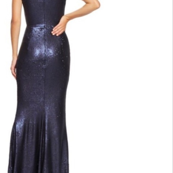 Dress the population Sandra Sequin Gown. - Picture 4 of 9